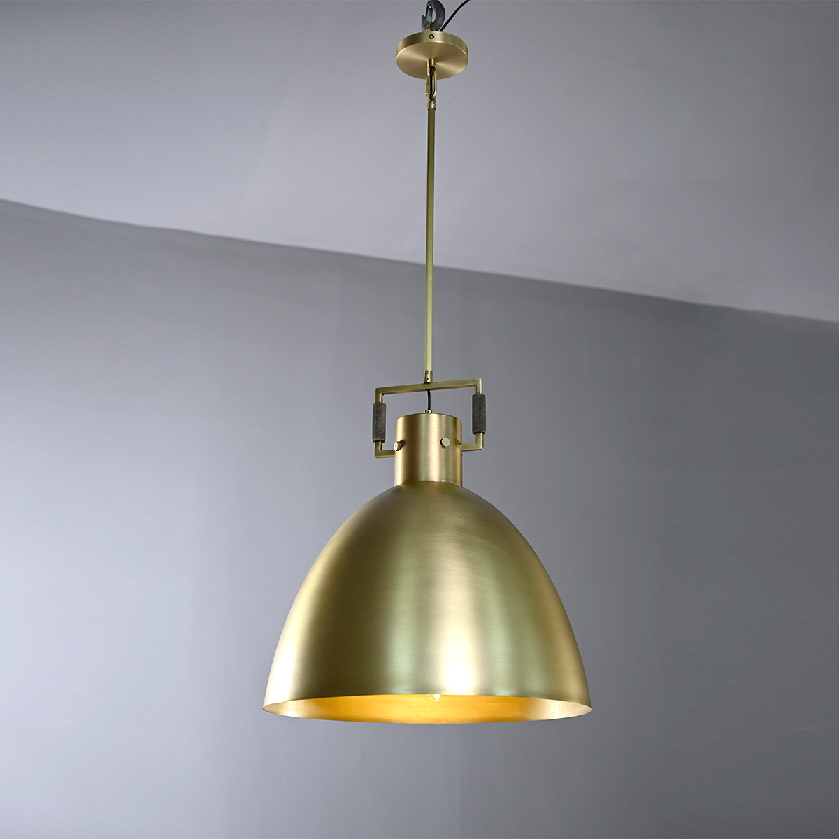 Funda Mental Arch Pendant