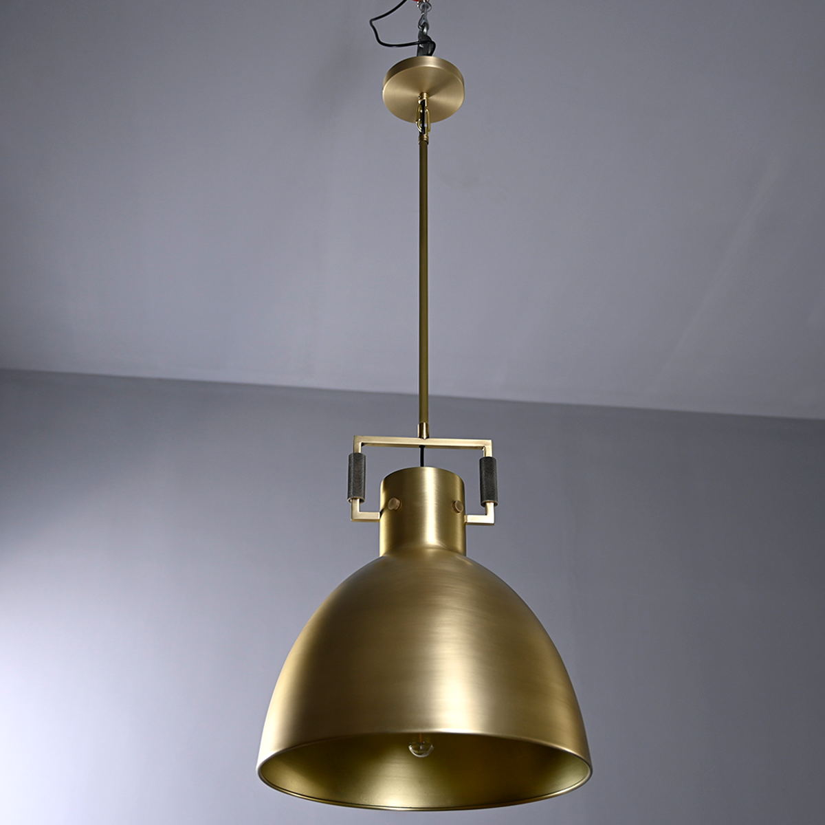 Funda Mental Arch Pendant