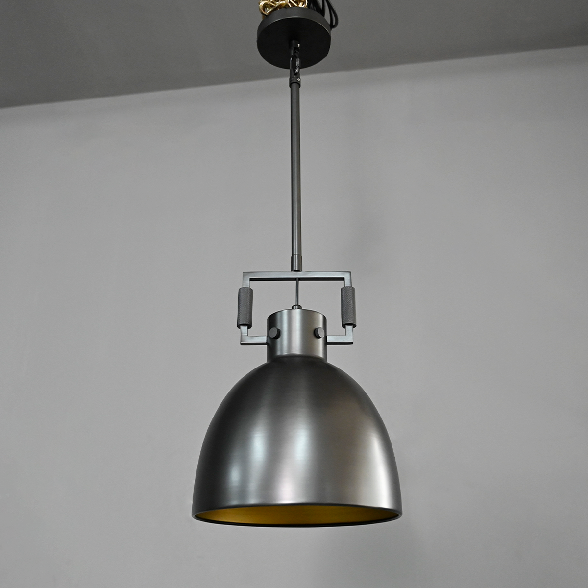 Funda Mental Arch Pendant