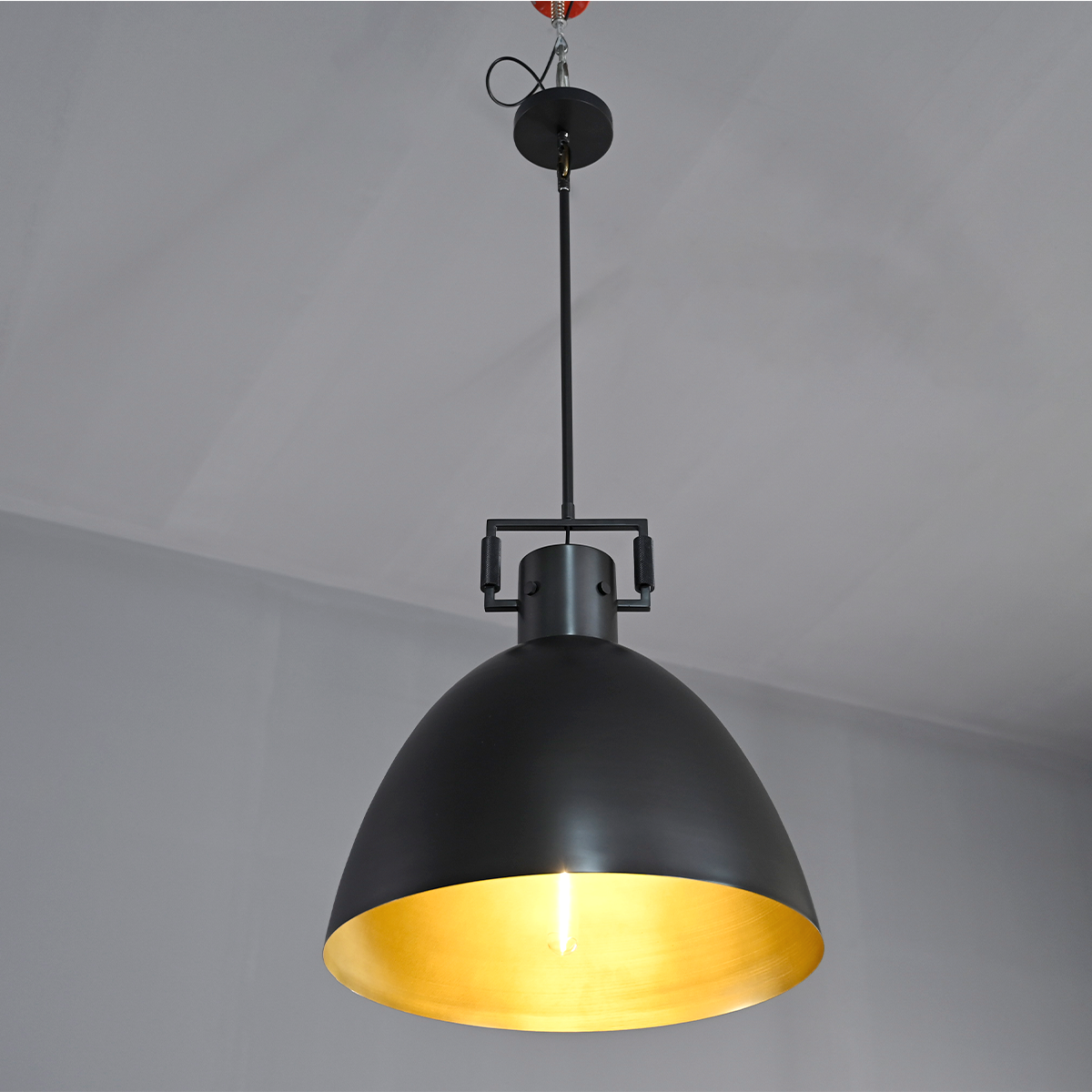 Funda Mental Arch Pendant