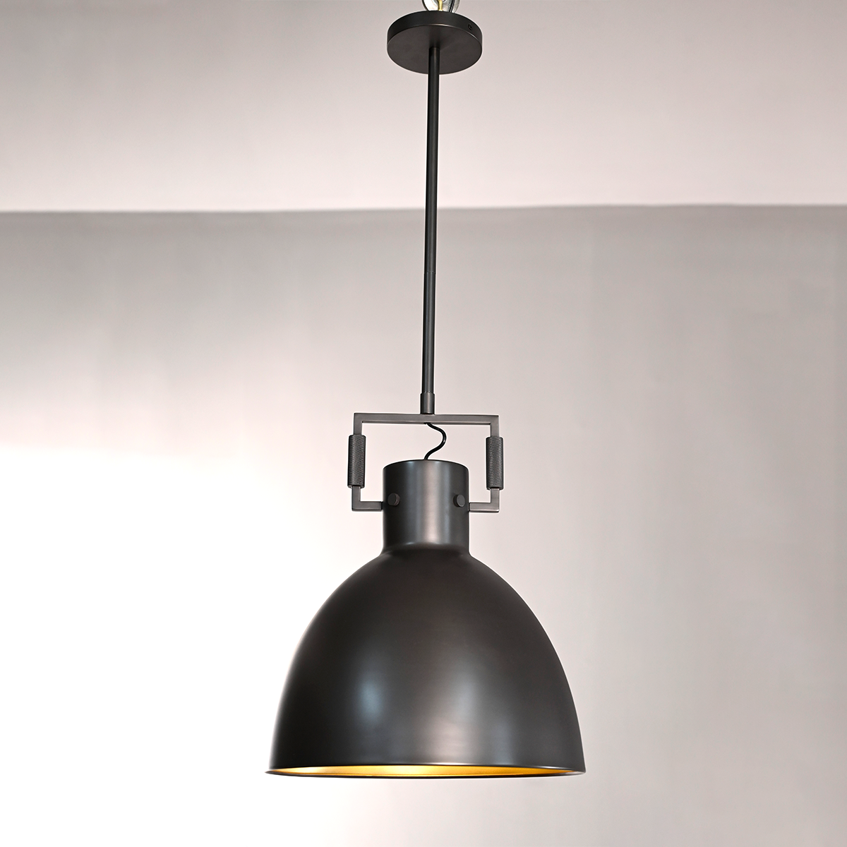 Funda Mental Arch Pendant
