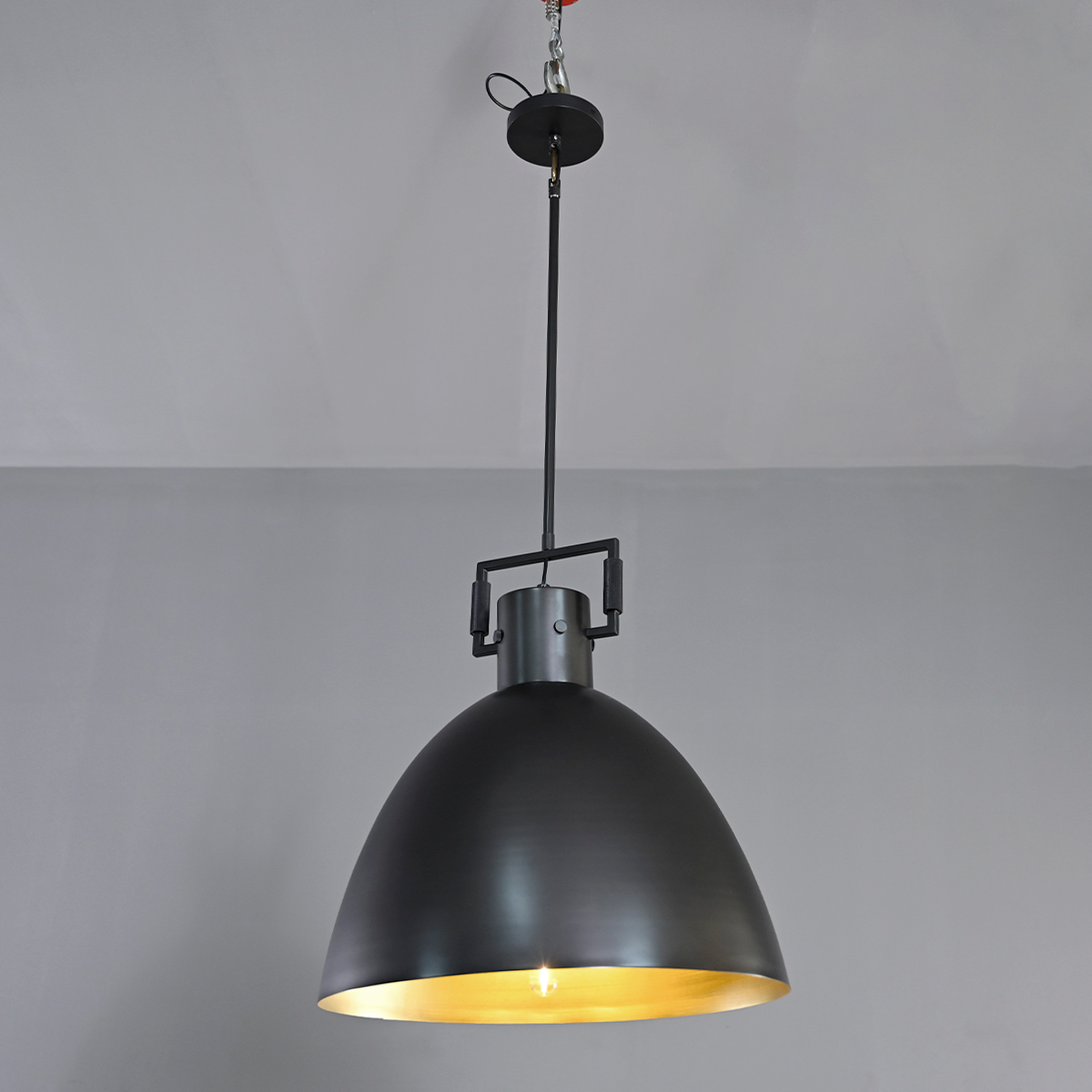 Funda Mental Arch Pendant