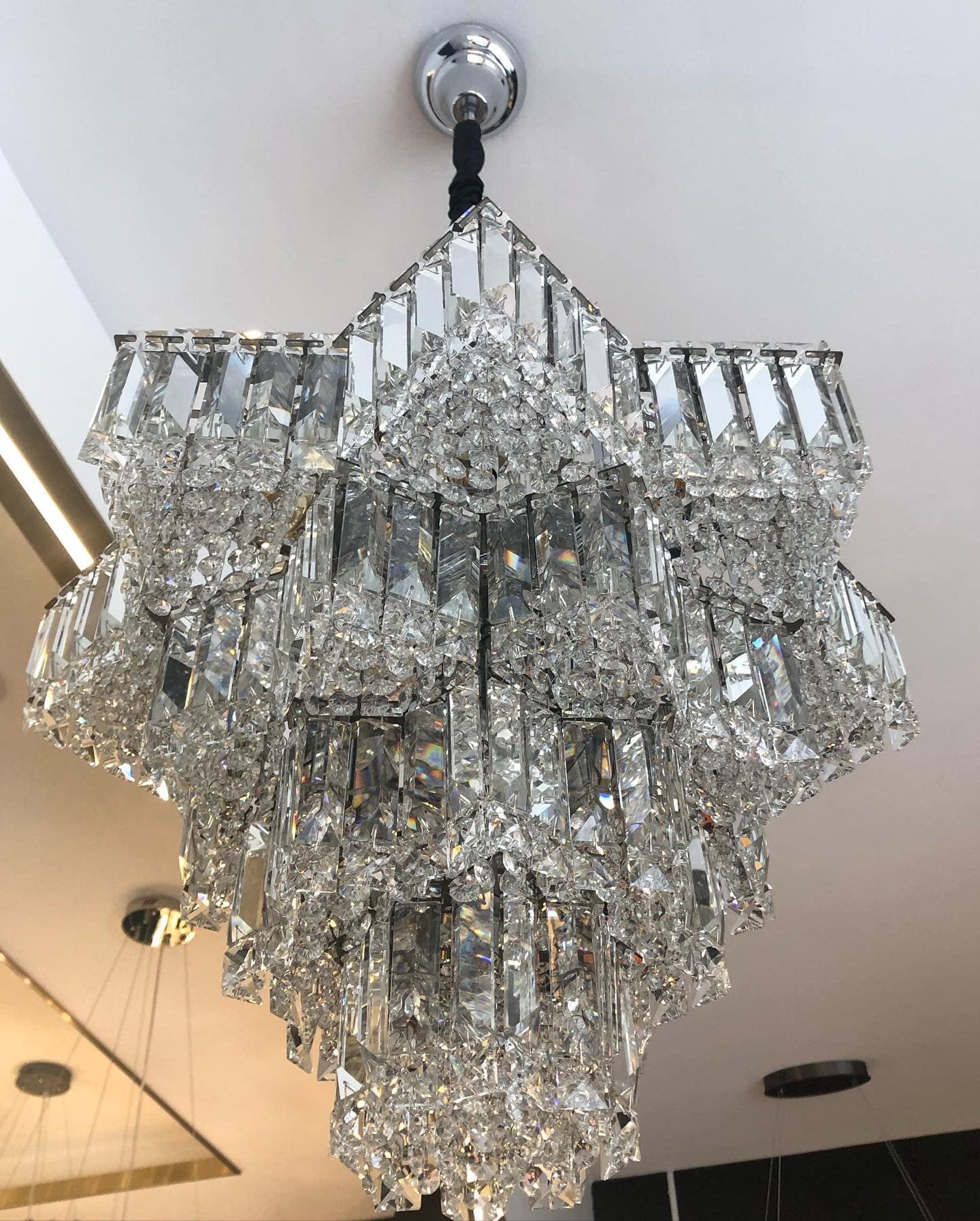 Fashion Star Shaped Chandelier Crystal Ceiling Light Fixture For Small Living Room/ Bedroom