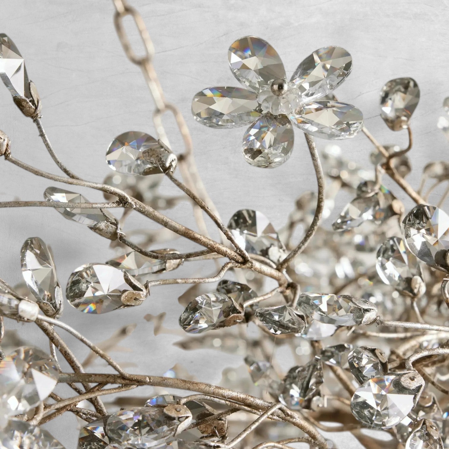 Fiore Oval Chandelier 62''74''