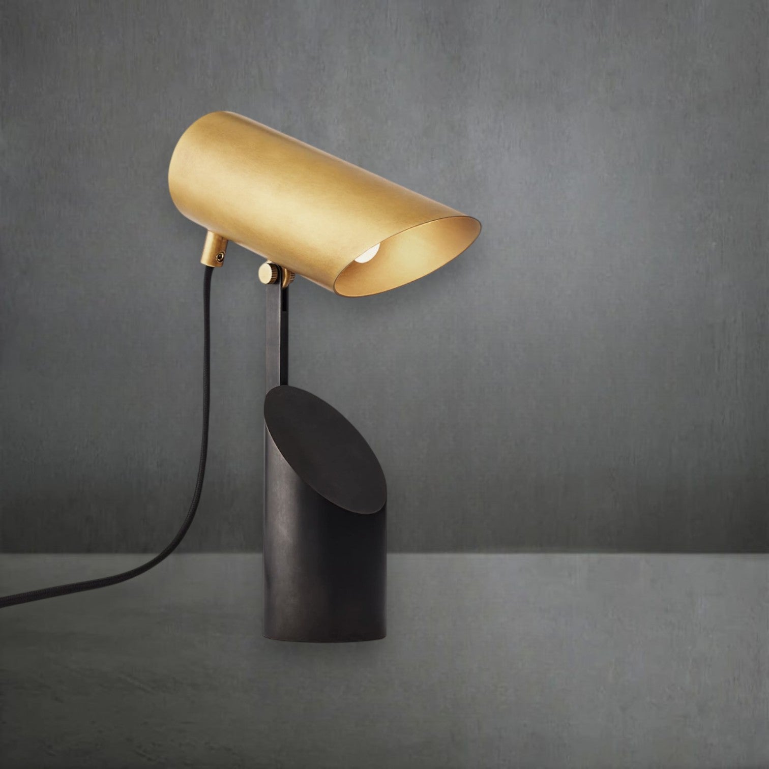 Champeaunt Folding Spotlight